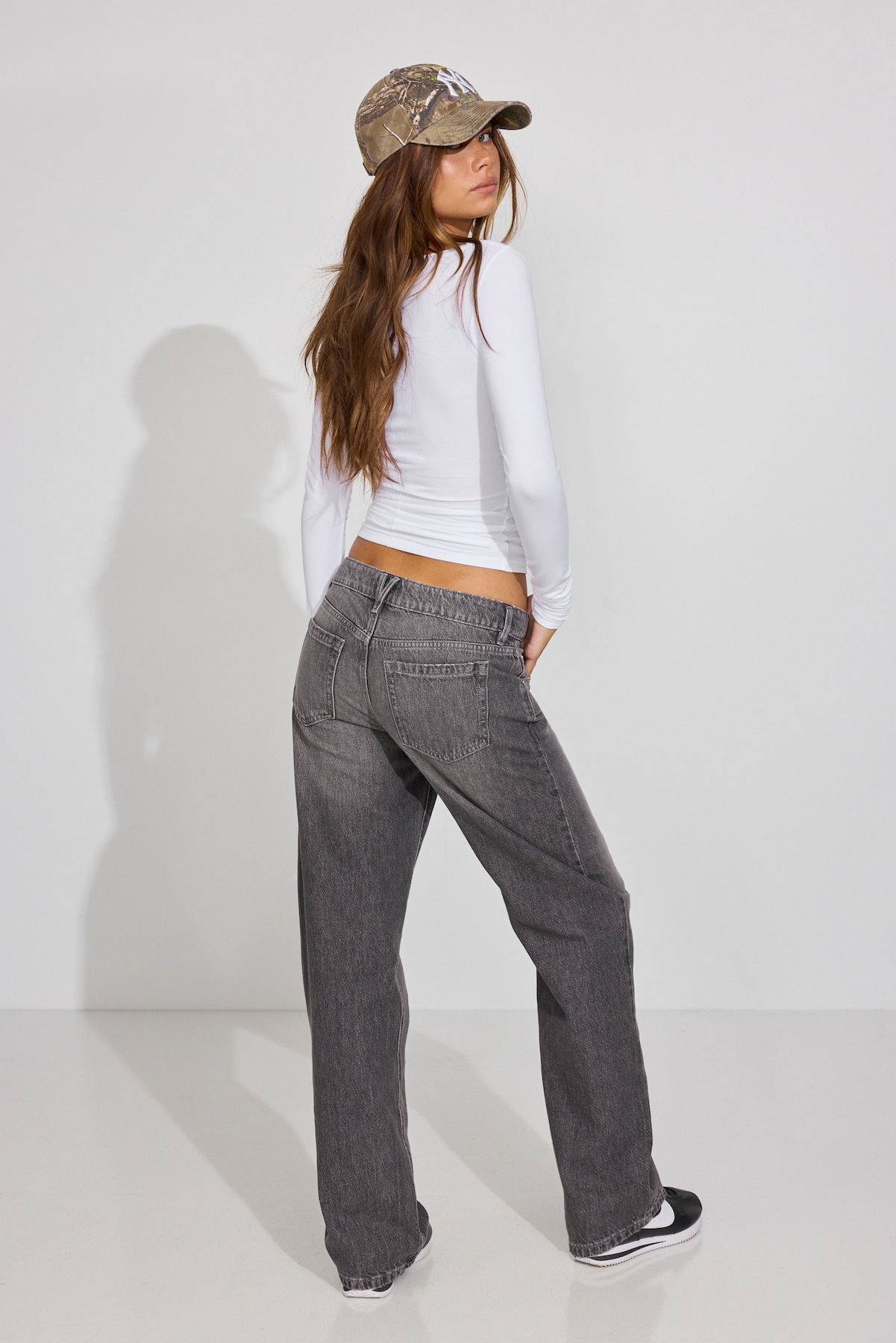 Slouchy Jeans - Image 3