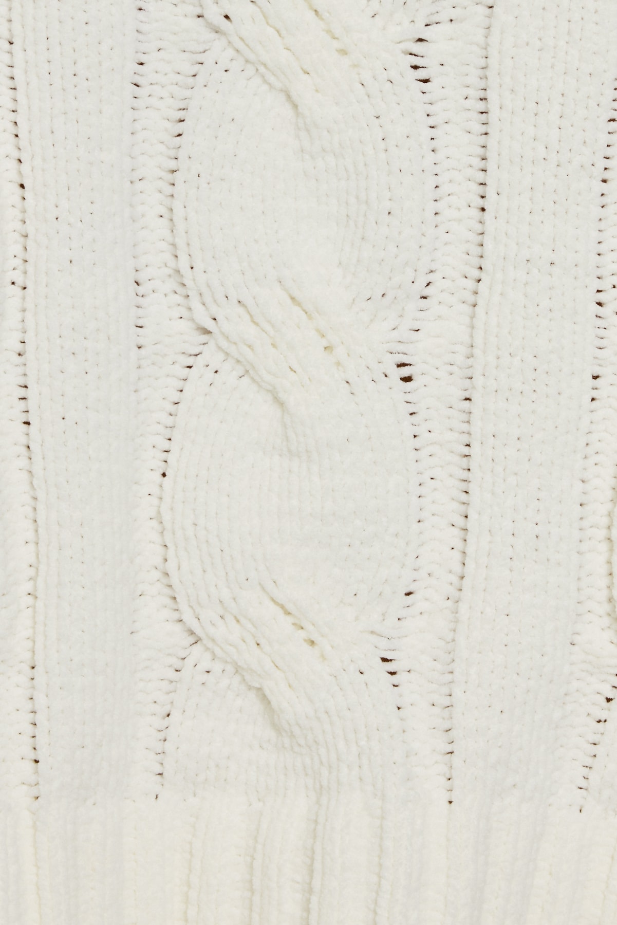 Chenille Cropped Cable Sweater - Image 5