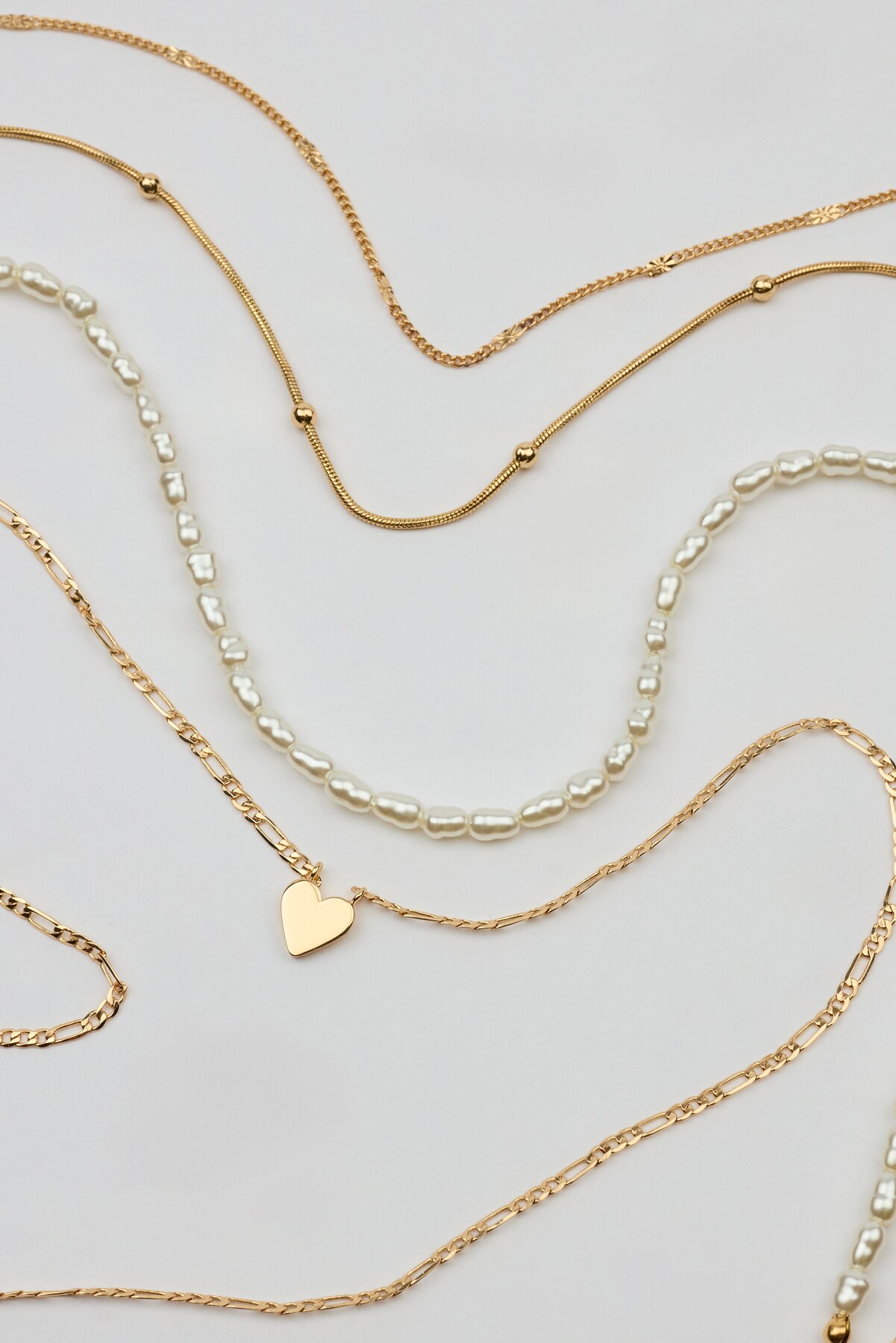 Set of 4 Heart & Pearls Necklaces - Image 2
