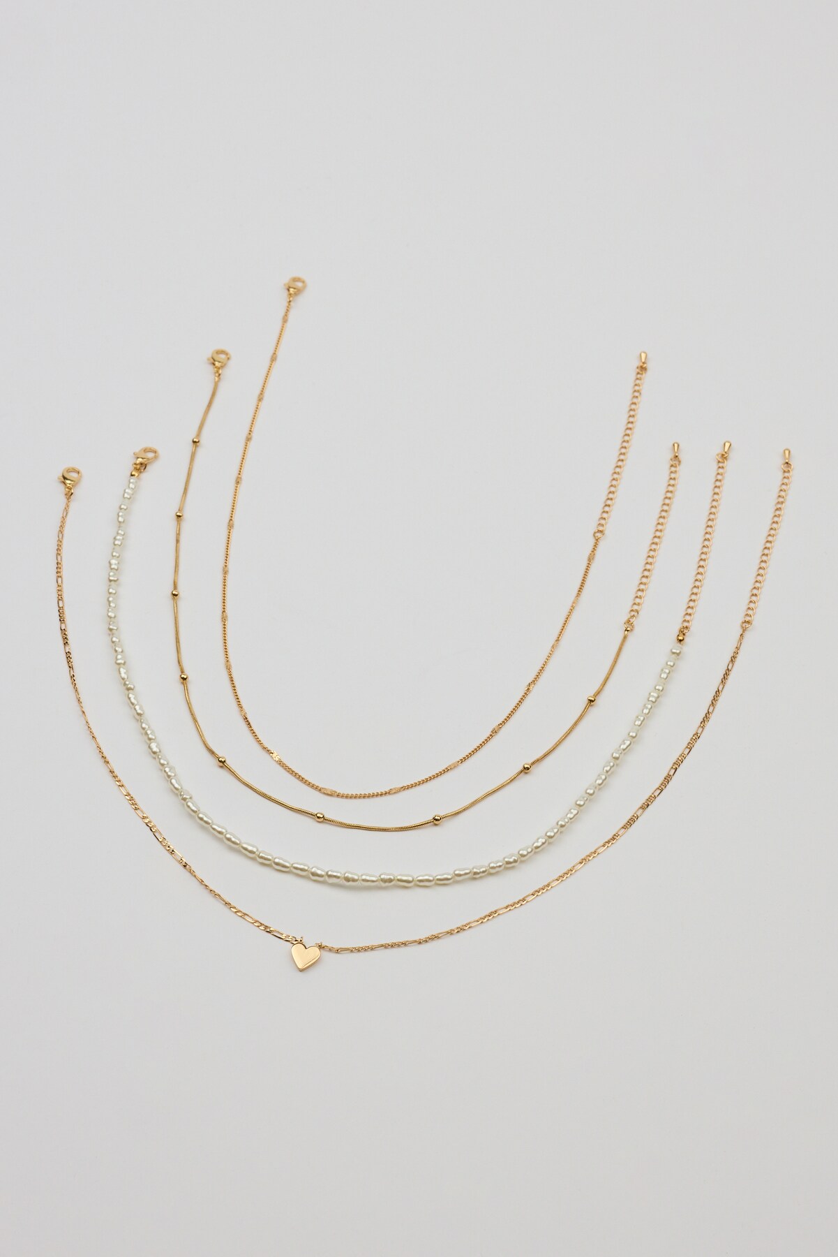 Set of 4 Heart & Pearls Necklaces - Image 3