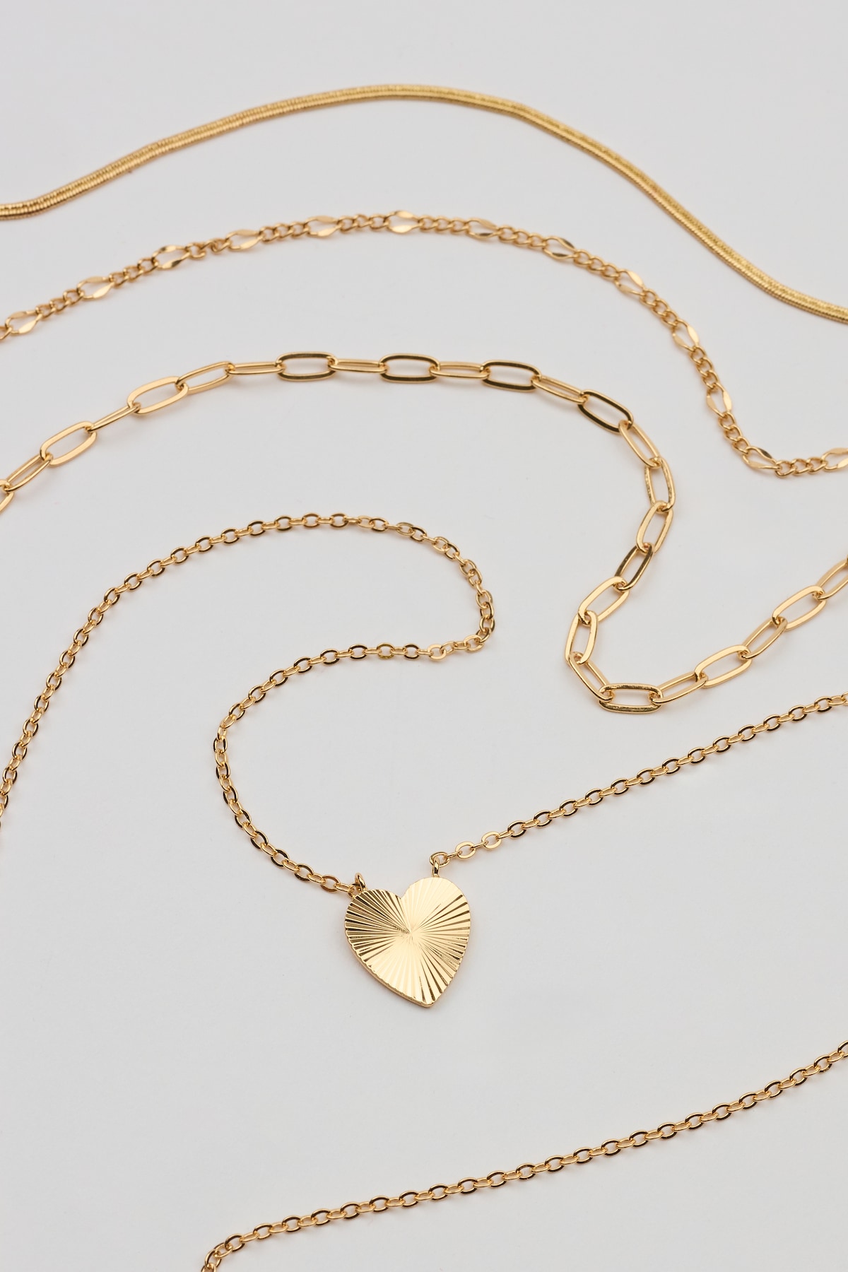 Set of 4 Heart & Chain Necklaces - Image 3
